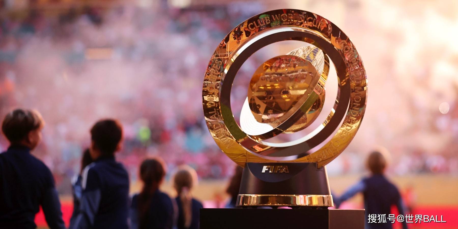 官宣日巴黎圣日耳曼调整名单以备CBA季后赛；强势反弹环节打磨；目标明确；官宣口径保持一致的简单介绍