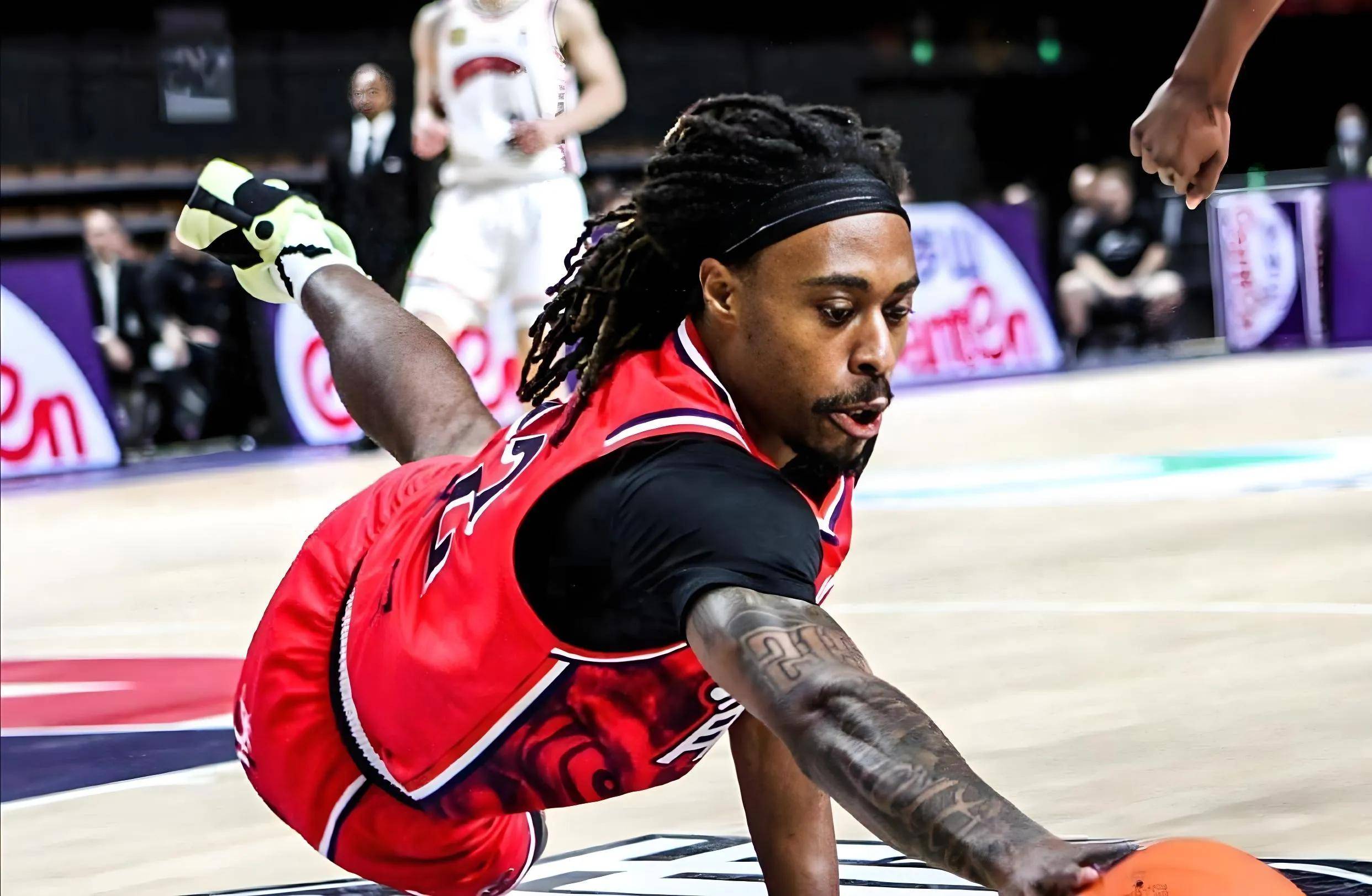 爱游戏 -CBA季后赛赛程吃紧；尼斯今夜外线爆发；信心回归；赛季目标并未改变 