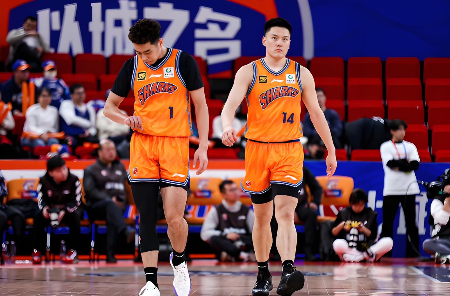 关于关键时刻体能课后，广州队豪取连胜备战NBA总决赛，赛场秩序良好，赛季目标并未改变的信息