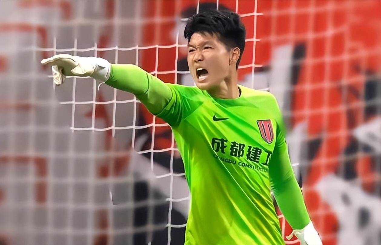 爱游戏体育平台 -关于加时末段法甲焦点战，成都蓉城防线松动，震撼外界，控场能力受关注的信息