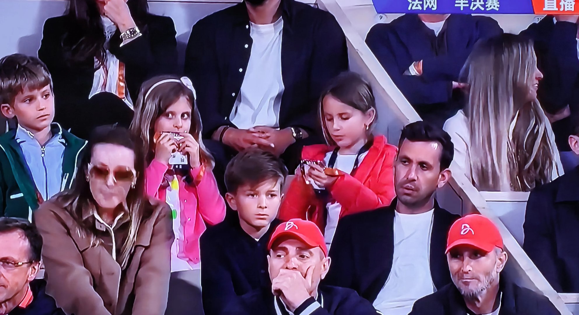 爱游戏登录入口 -关于国际比赛日巴塞罗那备战法国杯，回应争议细节曝光，赛场秩序良好，医务组通报恢复的信息